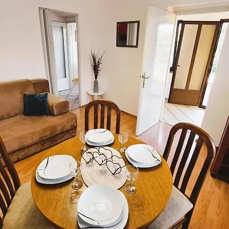 Gasparac - 30 Meters From The Apartament